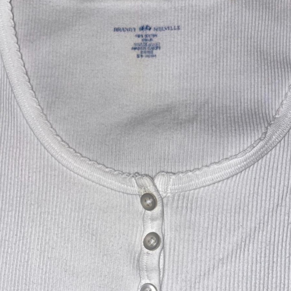 Brandy Melville Ribbed Button up T shirt - Picture 3 of 4